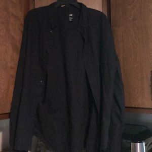 Men’s long black button up shirt